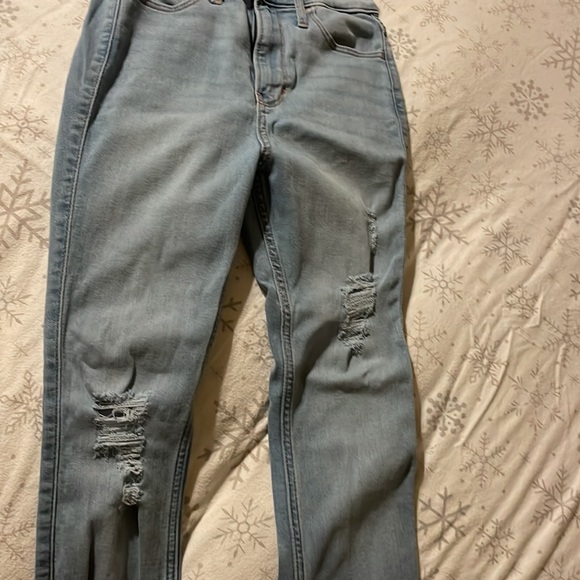 Hollister jeans size 0 - Picture 2 of 3